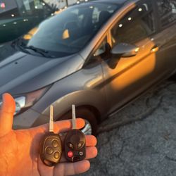 Car Keys /Lost Or spare / Llaves De Carro 