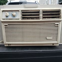 Whirlpool 5,000 BTU air conditioner 