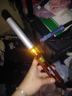 BED HEAD 1" CURLING WAND