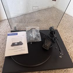 U DREAMER Turn- Table/ RECORD PLAYER