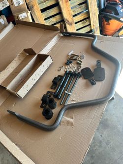 Hellwig 7761 1-1/4" Rear Sway Bar Kit For 2017 to 2025 Ford F250/F350 Super Duty 4WD