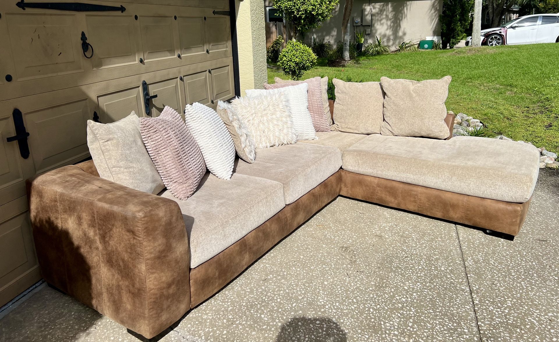✨ Sectional Sofa ✨