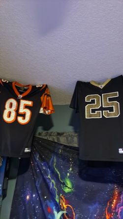 Old jerseys .