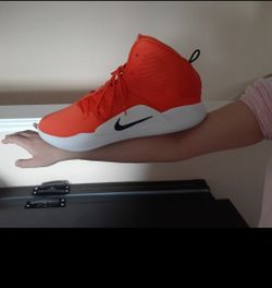 NEW NIKE HD HYPER DUNK ZOOM HD SNEAKERS SIZE 19 MENS BASKETBALL SHOES IN JUSTIN TEXAS