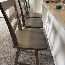 Chair /Stools 