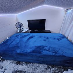 2 Twin size memory foam mattresses