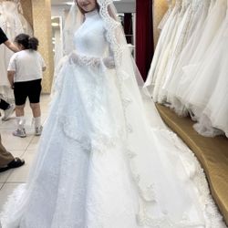 WEDDING DRESS