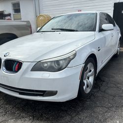2008 BMW 528i..parts Only 