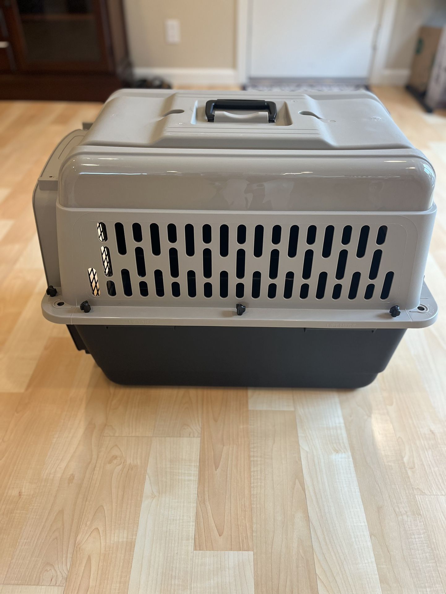 Top Paw Portable Dog Carrier Kennel (Medium)