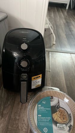 Air fryer and lining sheets