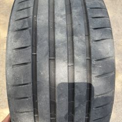 245/35/20 Michelin 4s Tire Excellent Tread 10/24 Dot Date. $80 Firm 