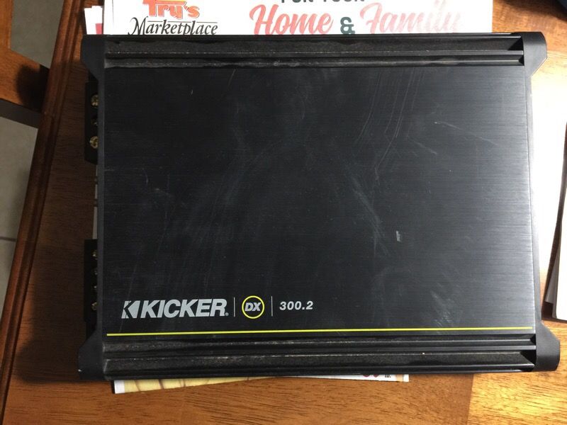 Kicker DX 300.2 Amp