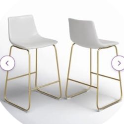 2 Bar Stools 