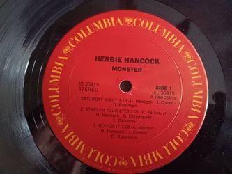 BOGO FREE VINYL ALBUMS ŔIGHT NOW IN NE DC 20019
