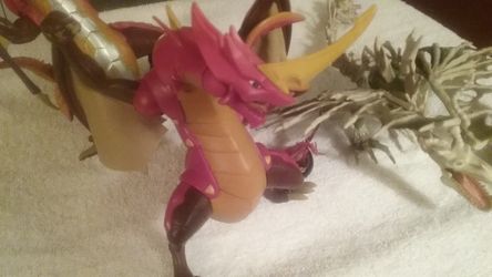 Bakugan action figure dragon's