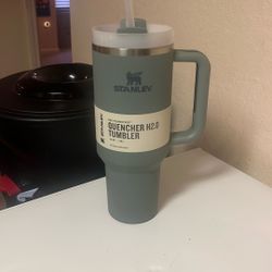 Stanley Quencher H2.0 Tumbler (7 Left $25each)