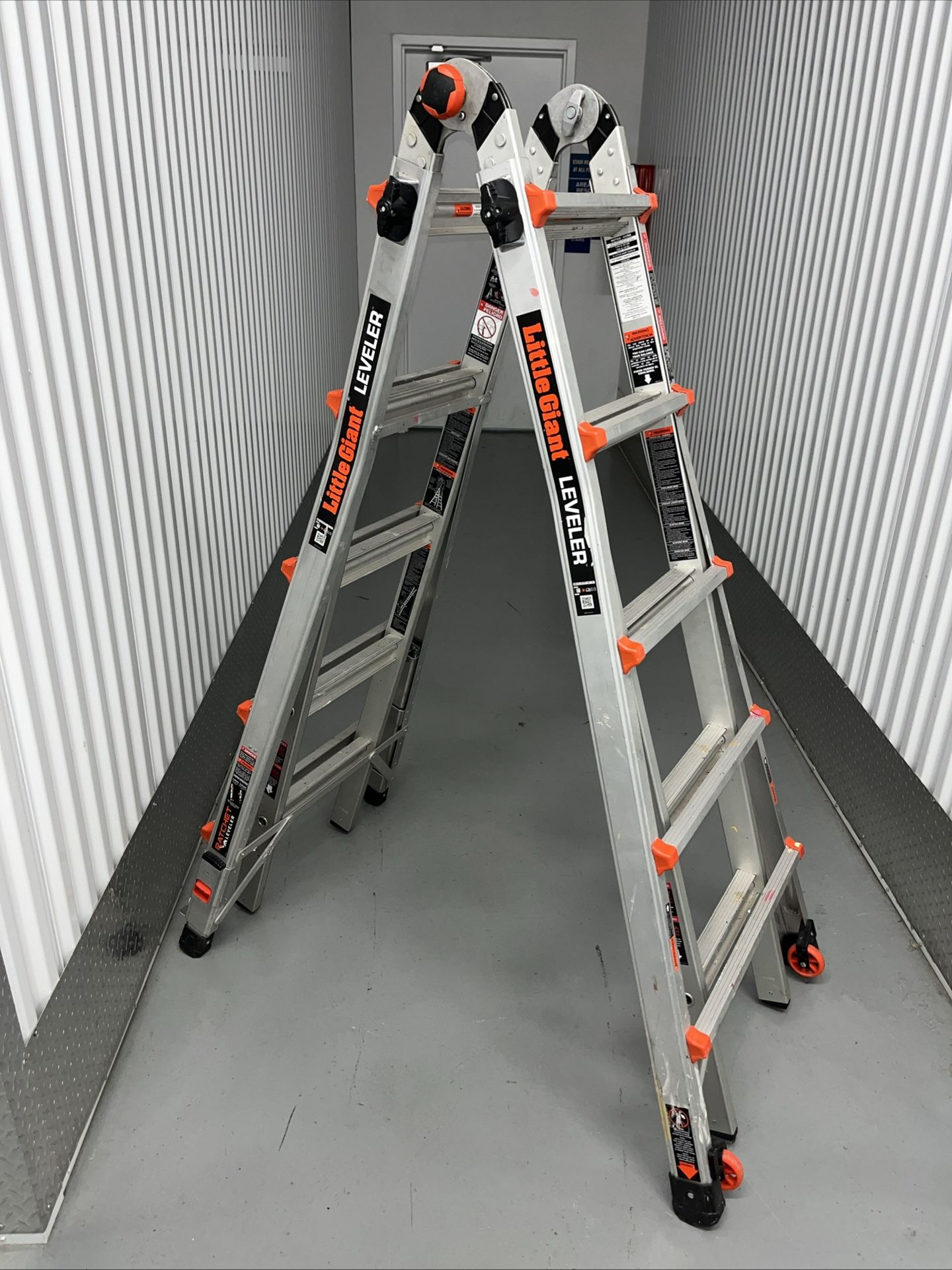 Little Giant Model 22 Aluminum Multi-Use Ladder Type 1A - 300 lbs. Rated