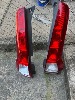 07-11 Honda crv  tail lights