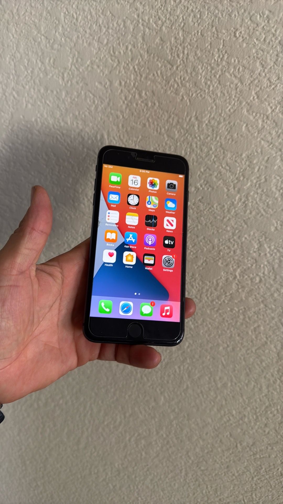 iPhone 8 Plus unlocked 64GB memory for all company nice phone ready to use