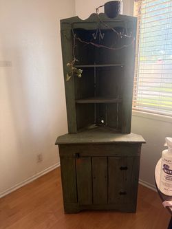 Rustic kitchen nook