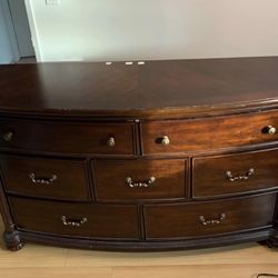 7 Drawer Bedroom Dresser
