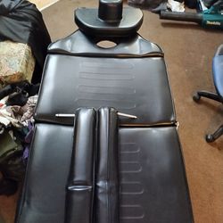 Massage Table / Tattoo Chair 