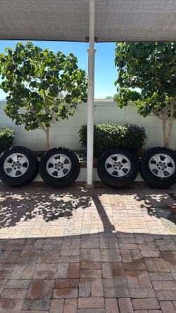 Set of Atlas Priva A/T Tires