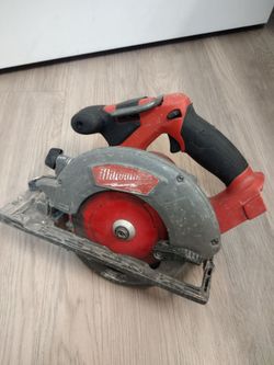 Milwaukee M18 FUEL 6.5in. Circular Saw