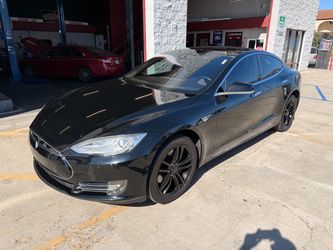 2015 Tesla Model S 75D