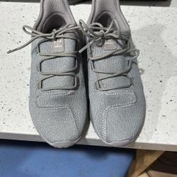 Adidas Tubular Kids Size 3