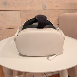 Meta Quest 2 VR Headset - Like New