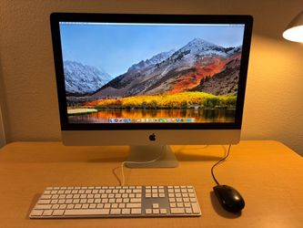 Apple iMac 27-inch, Late 2009 with Keyboard and Mouse