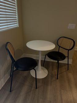 2 set of dining chairs