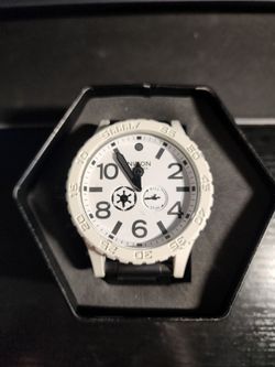 Nixon, The 51-30 "Move Along" collectors piece.