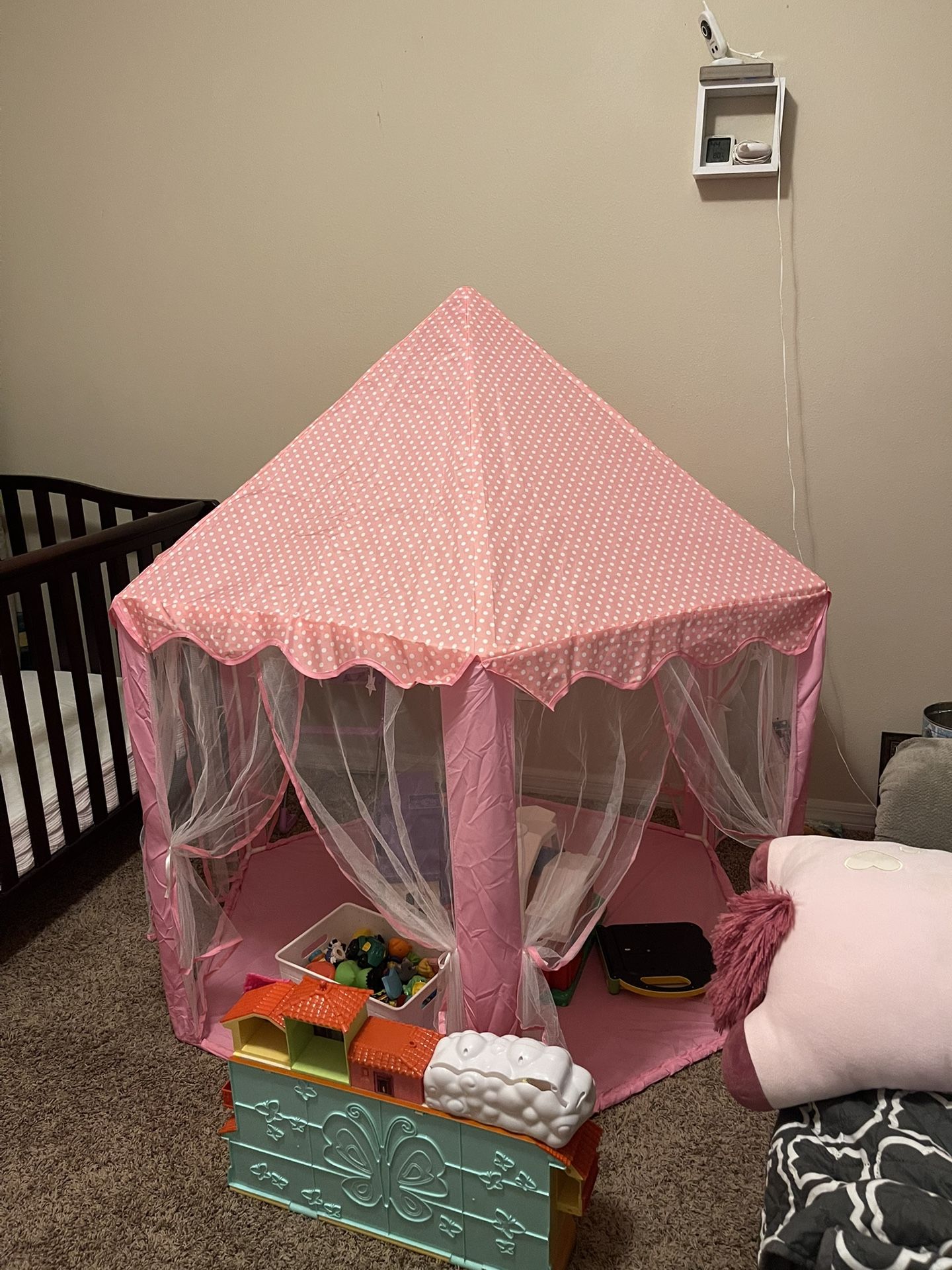 Princess Tent With Lights Gently Used