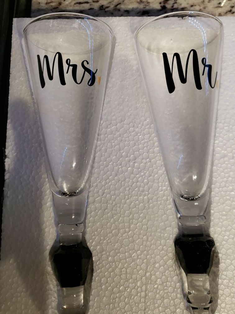 Mr. & Mrs. Champagne Flutes Stemware Glasses