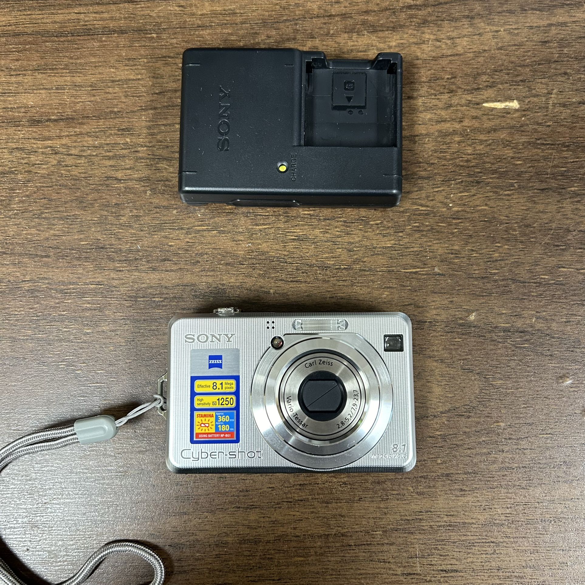 Sony Cyber-Shot DSC-W100 7.2MP Digital Camera - Silver