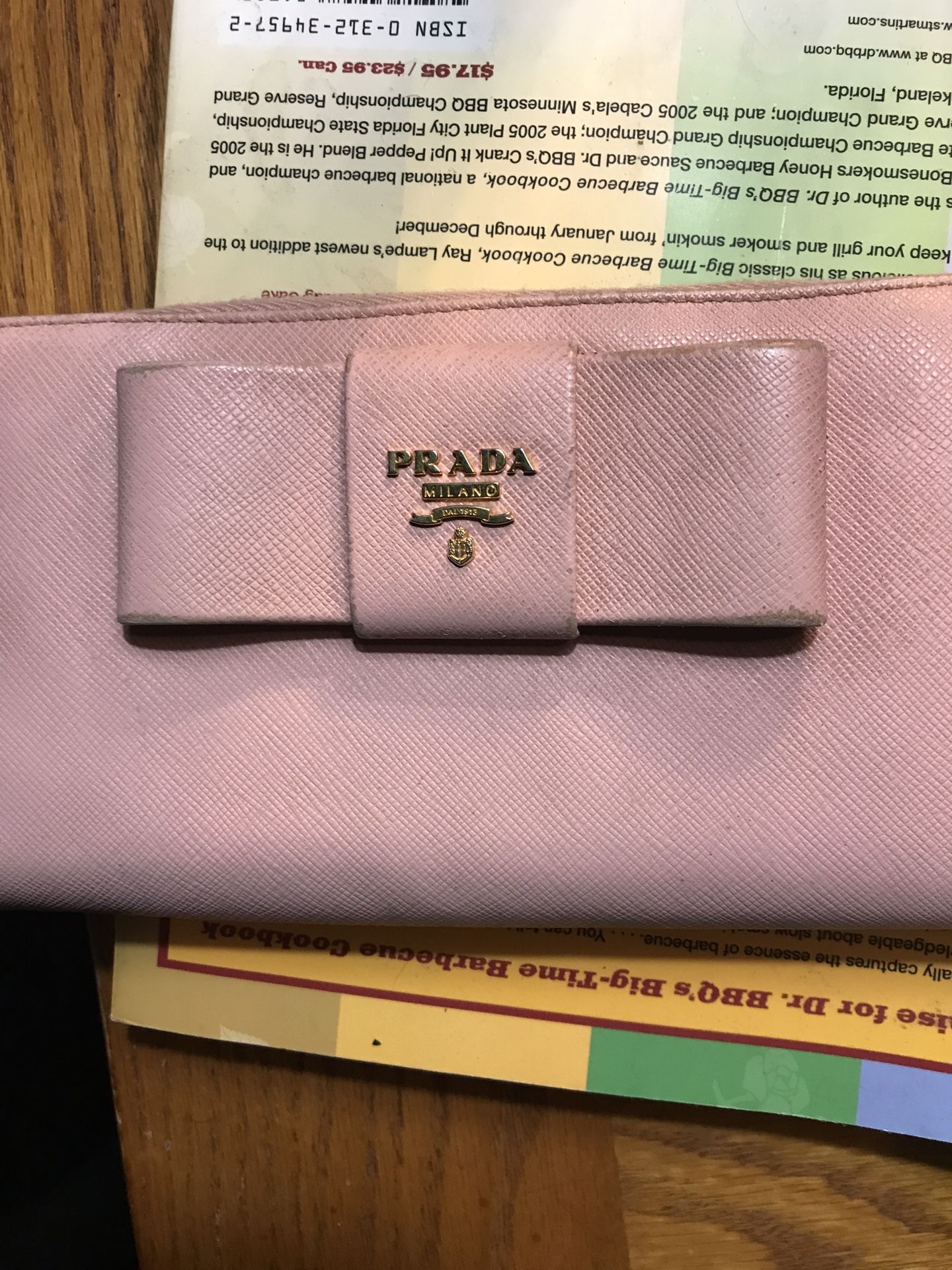 Prada Wallet Has Lots Of Card Holders