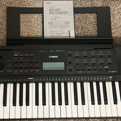 Yamaha PSR-E273 