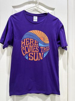 Port & Company “Here Comes The Sun”,  Purple Unisex Tee Shirt Sz Small