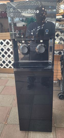 Hot And Cold Water Dispenser With Water Purification 