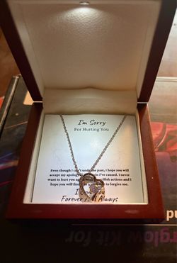 Heart Pendant Necklace with Gift Box