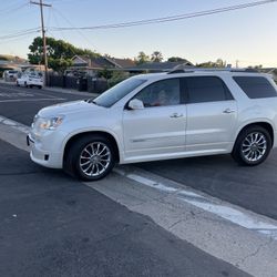 2012 GMC Acadia