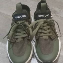 Tom's Shoes Size 11(missing Inserts)