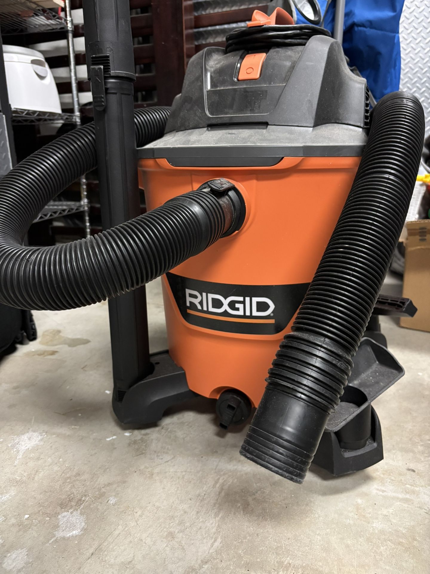 12 gal Ridgid Shop Vac