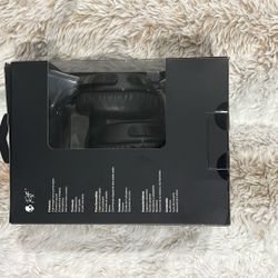 Skullcandy Headphones Tuned In Turned Up On Ear Wired Microphone Call & Track