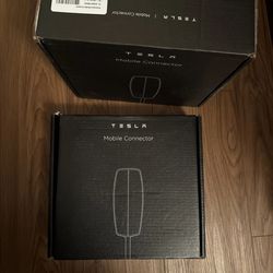 New Tesla Mobile Connector