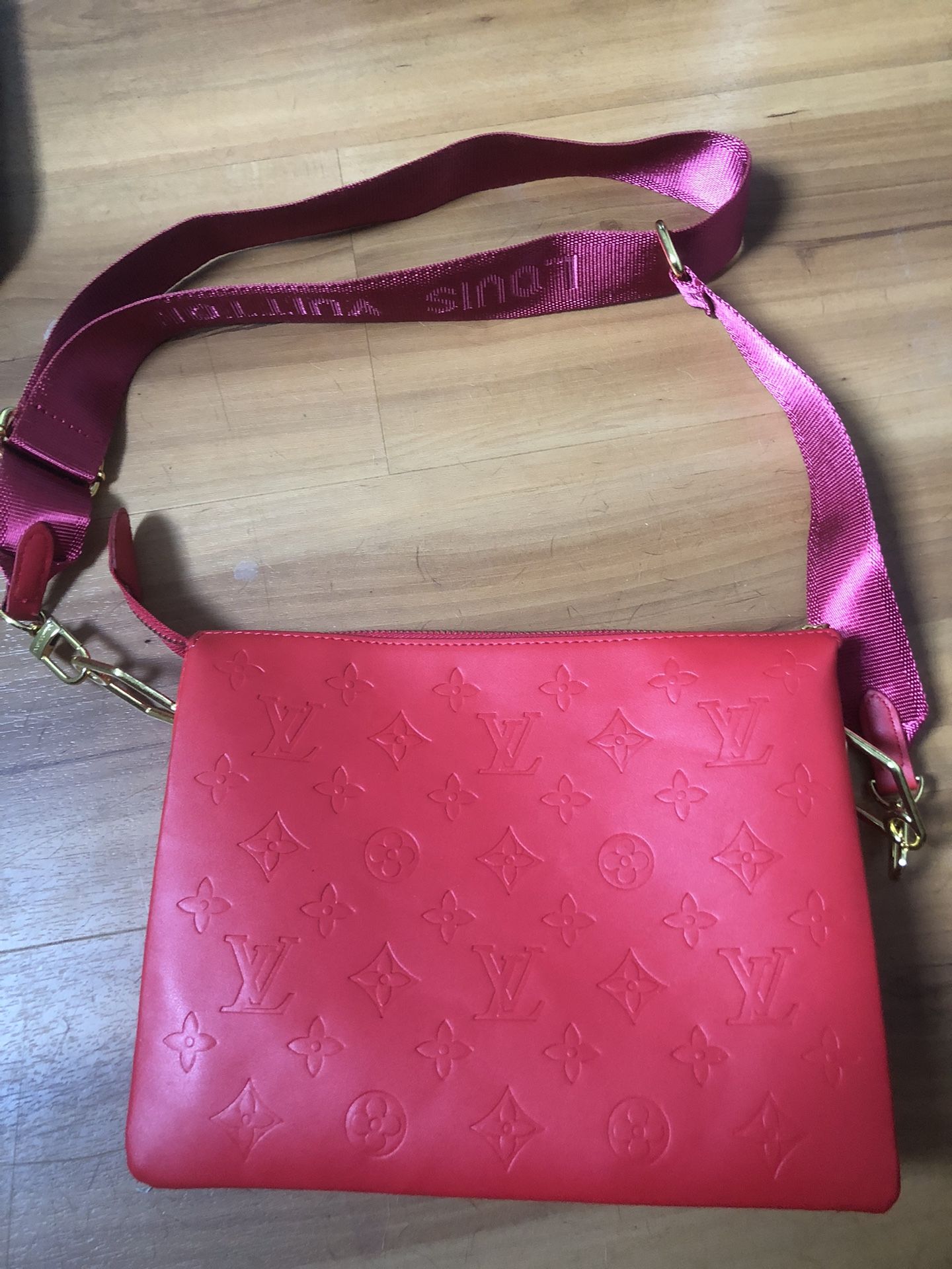 LV Purse
