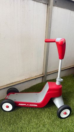 Radio Flyer Scooter/ride on