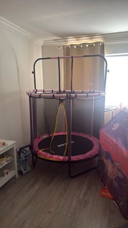 Kids trampoline